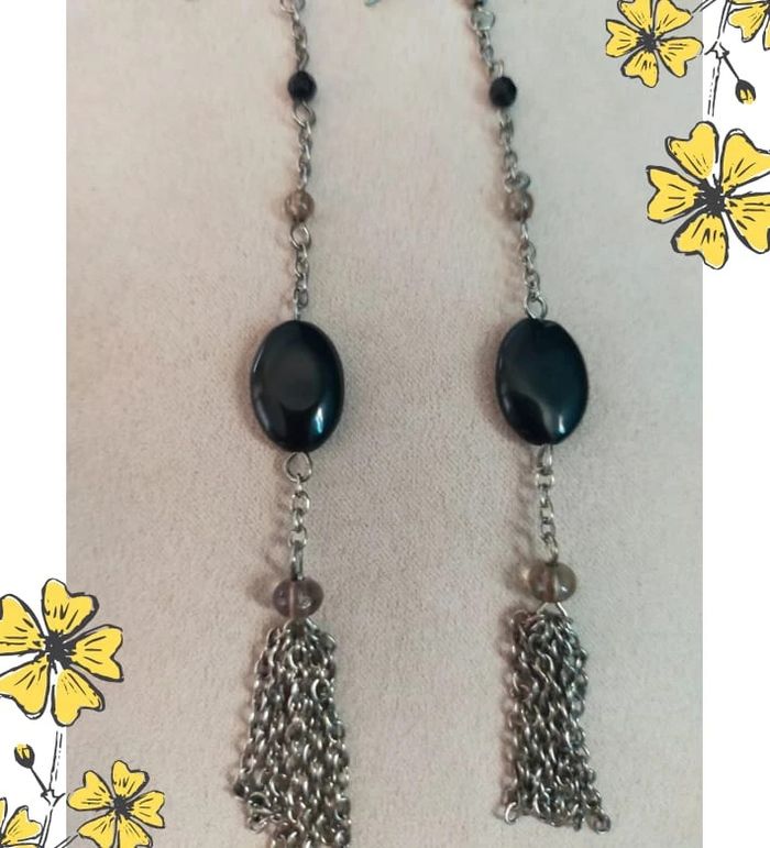 oucles d’oreilles longues chaînes & perles noires – Style chic rock - photo numéro 5