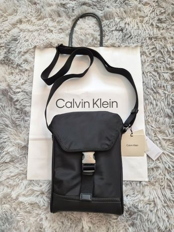 Sac Calvin Klein – Bandoulière Noir – Neuf avec étiquette