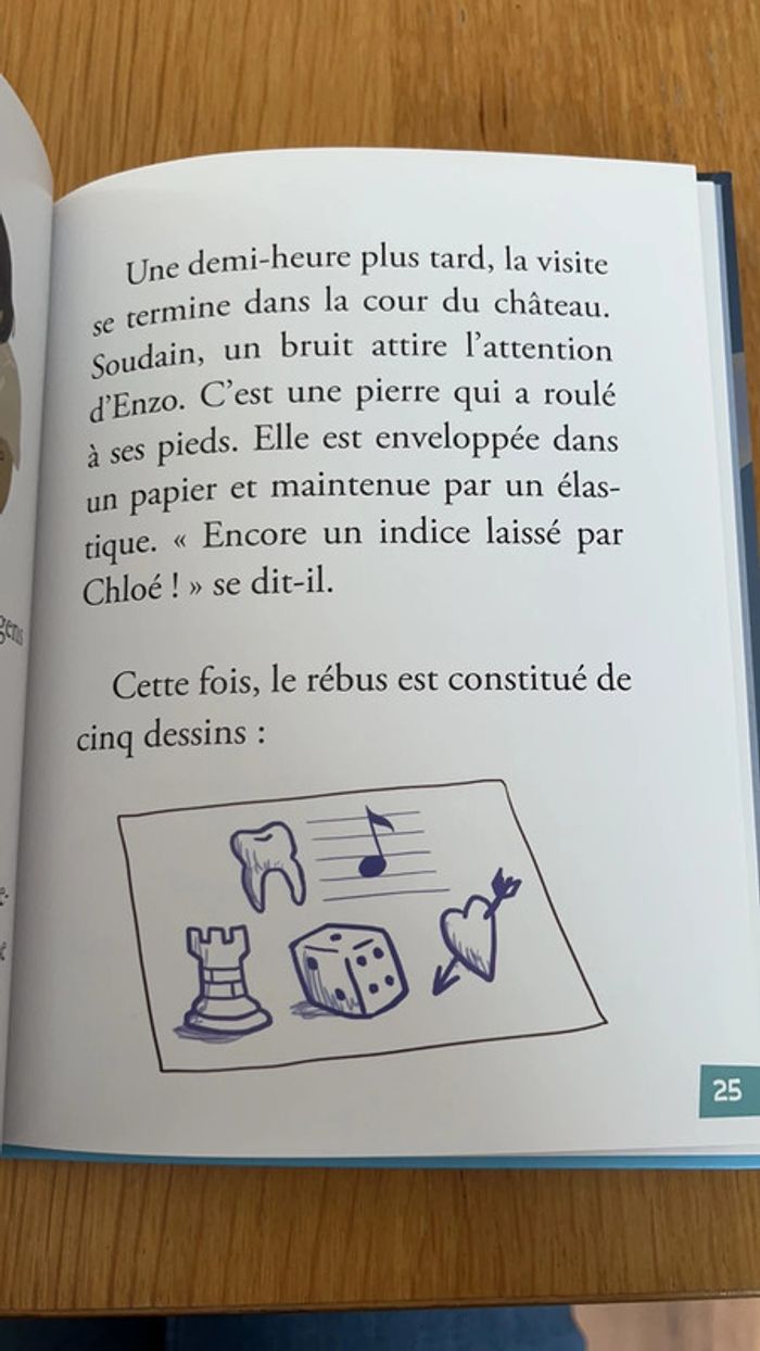 Livre Mes enquêtes - tome Le fantôme du château - photo numéro 4