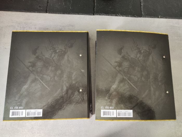 Lot de 2 classeurs Warhammer - photo numéro 2