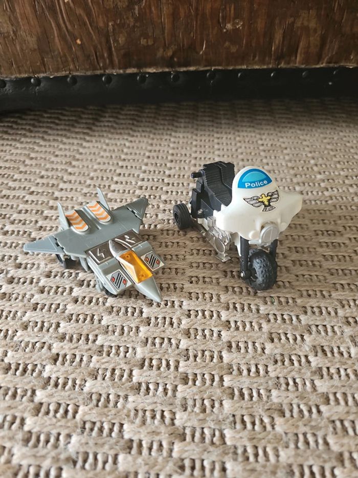 Robot transformable dashbot vintage