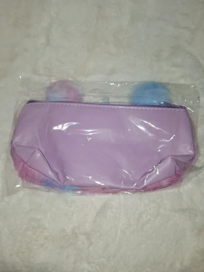 Plumier licorne - photo numéro 2