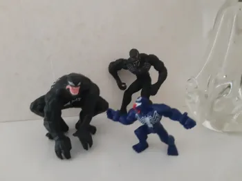 3 Figurines Venom