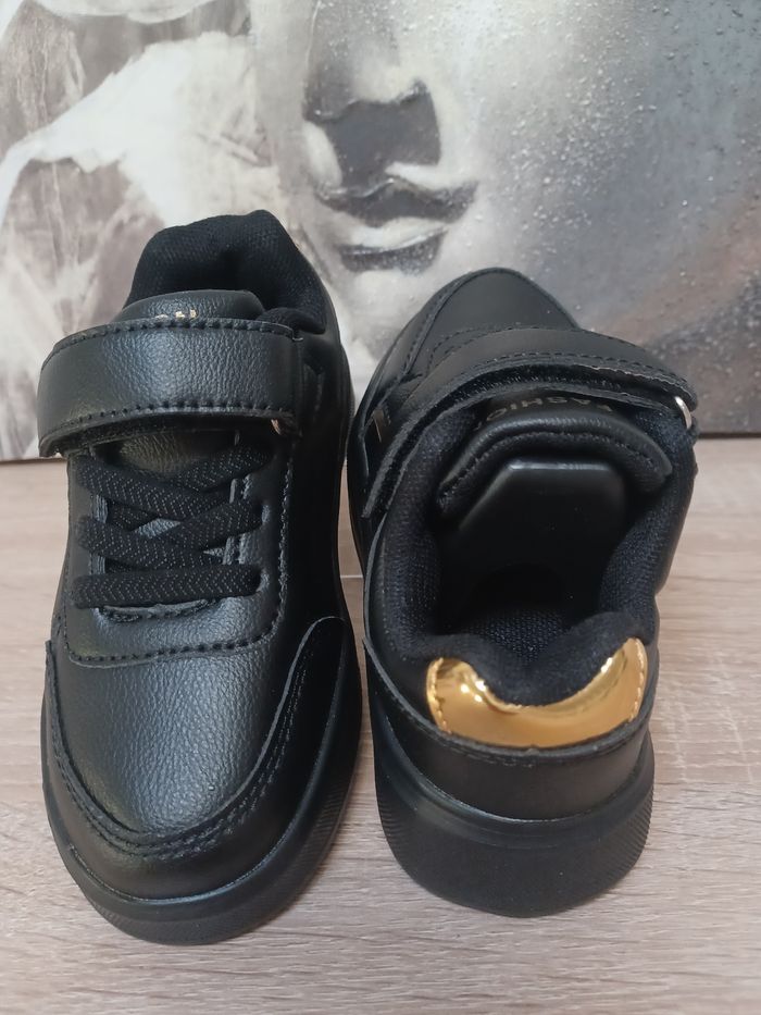 Baskets fille T 25.5 - photo numéro 3