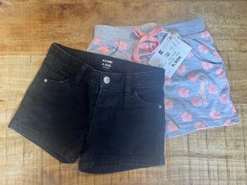 Lot 2 shorts fille 4 ans – Kiabi & Chevignon