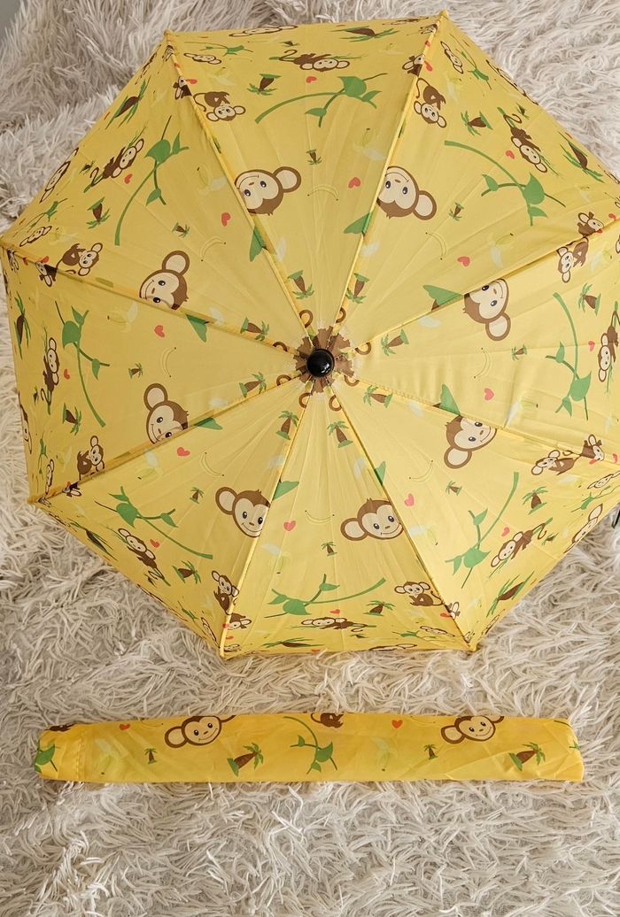 Magnifique parapluie 🌂 enfant motif 🐵 - photo numéro 2