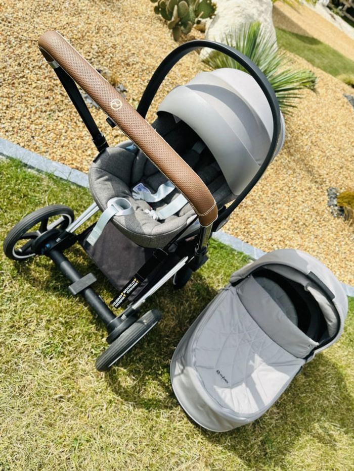 Poussette trio e-priam CYBEX