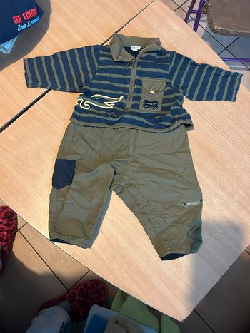 Combinaison bébé taille 6mois