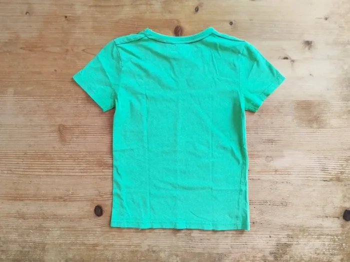 Tee-shirt garçon Okaïdi – 8 ans/128 cm – Vert avec grenouille – Très bon état - photo numéro 2