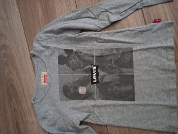 Haut  10 Ans  " LEVIS " NEUF