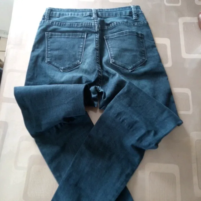 Jeans fille ou femme - photo numéro 12