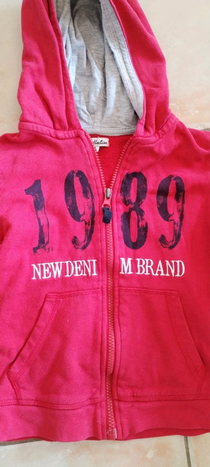 Veste sweat à capuche rouge - photo numéro 2