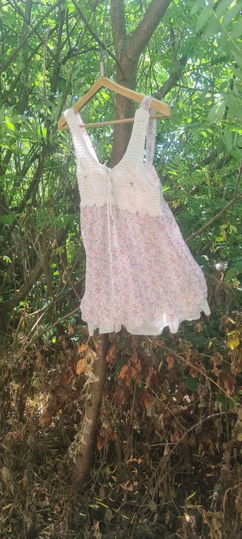 petit haut romantique macramé strass voile et dentelles