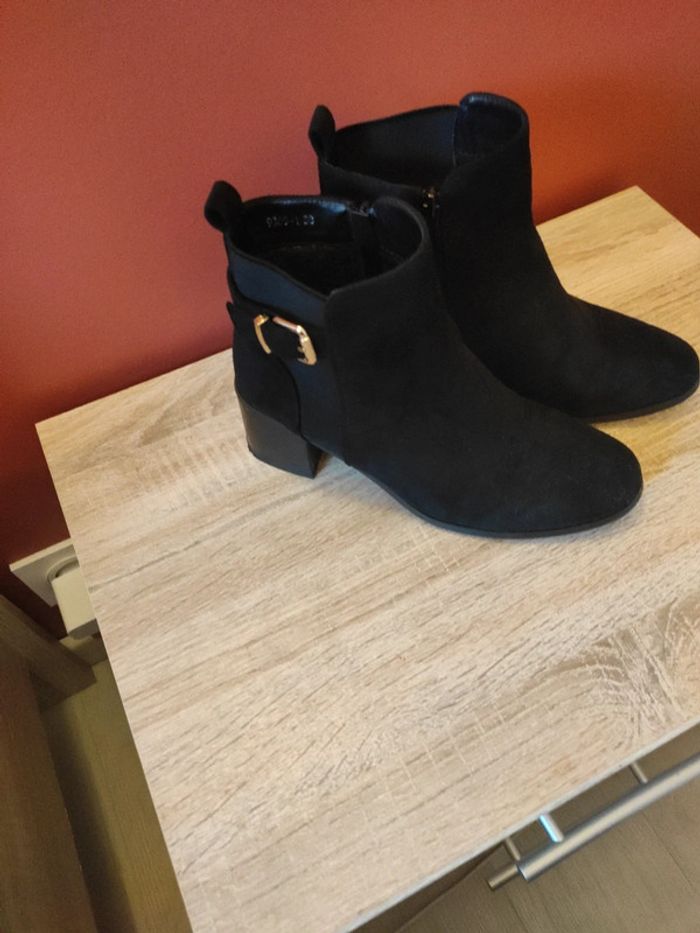 Bottines noires chic pointure 38 - photo numéro 3