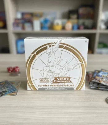 ETB Pokémon – Stars Étincelantes – Élite Trainer Box – neuf / complet sous blister