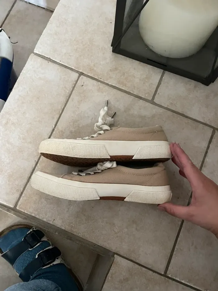 Baskets Ralph Lauren beige taille 36 - photo numéro 2