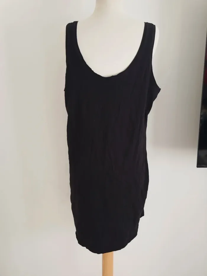 Débardeur noir Kiabi taille 44 - photo numéro 2