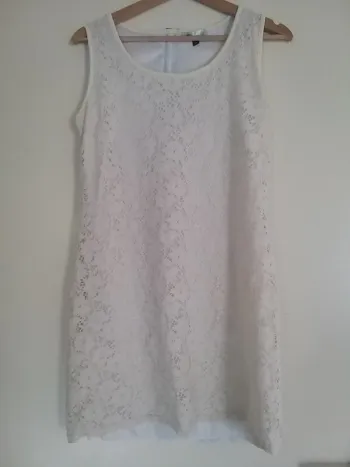 Robe dentelle en M