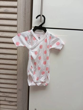 Bodie manche courte Grain de blé 3 mois blanc pois rose