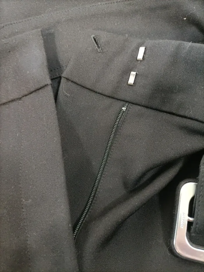 Pantalon noir tailleur élégant - coupe droite T 40 - Galerie Lafayette Vintage - photo numéro 10