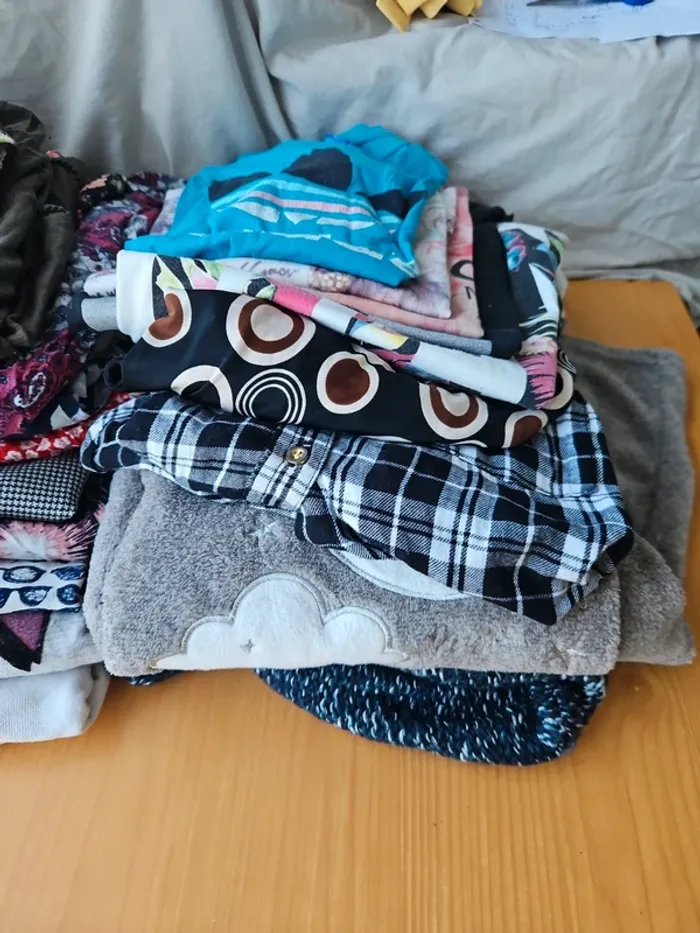 Lot 20 vêtements en taille 40 - photo numéro 3