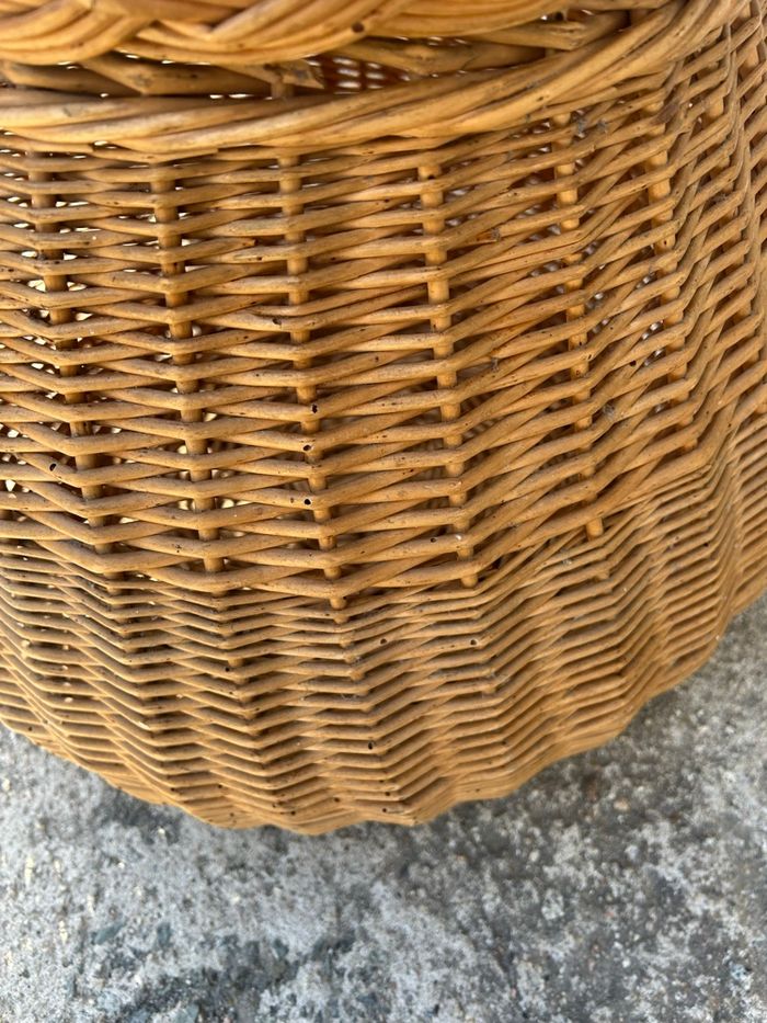 Grand panier avec couvercle rond en osier très ancien ! - photo numéro 4