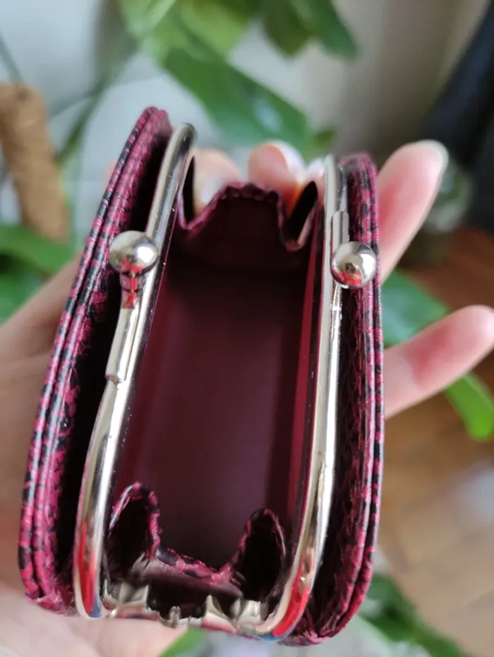 Petit porte monnaie bordeaux effet cuir et croco - photo numéro 3
