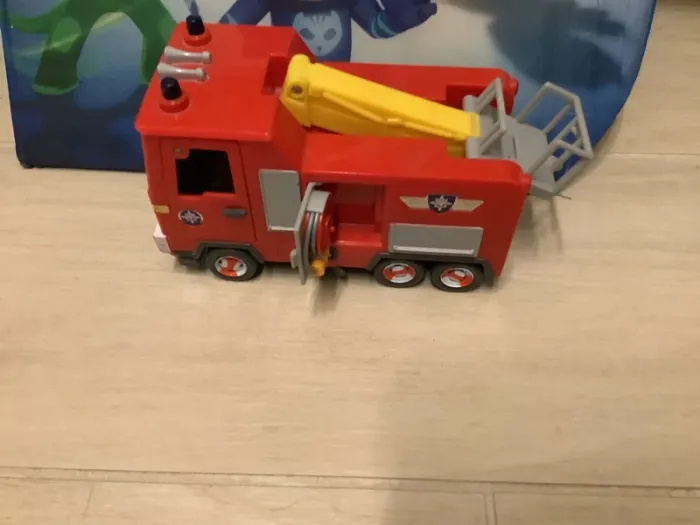 Camion Sam le pompier - photo numéro 2