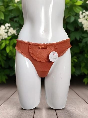 String Aimée L. 40