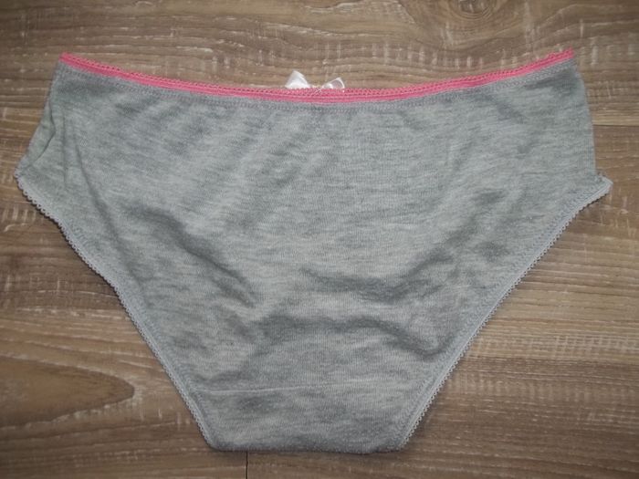 2 culottes blanche et grise 10/12 ans - photo numéro 5