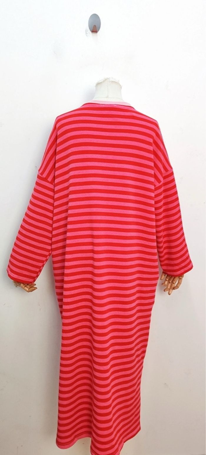 Robe sweat rayée rose & rouge oversize – Taille unique (36/40) - photo numéro 2