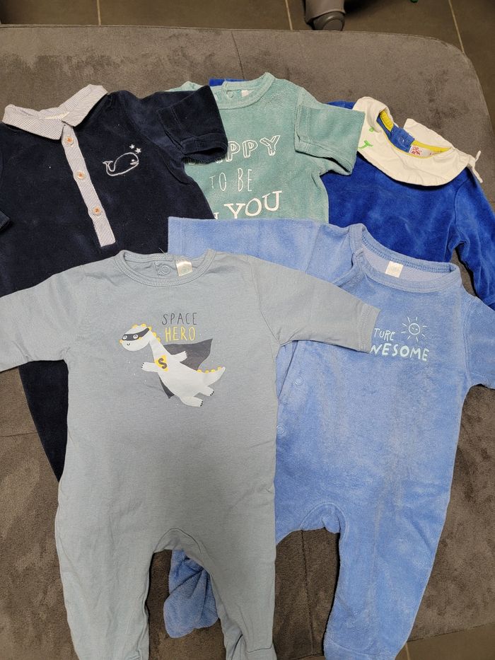 Lot pyjamas