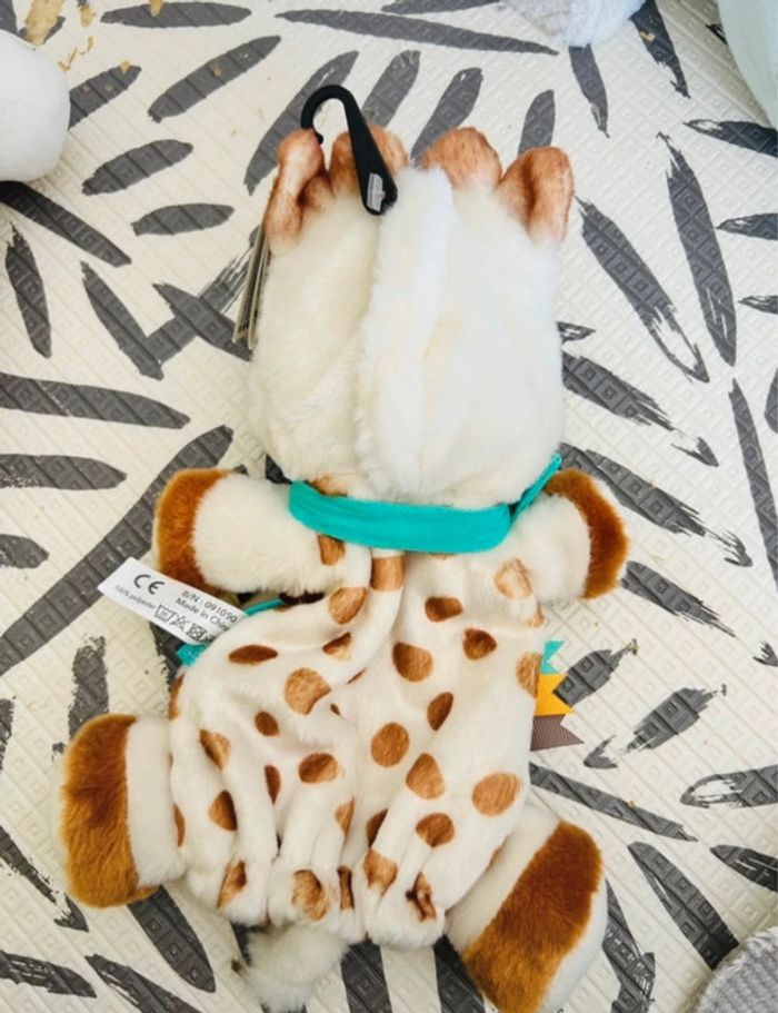 Lot de 2 peluches Sophie la Girage - photo numéro 5
