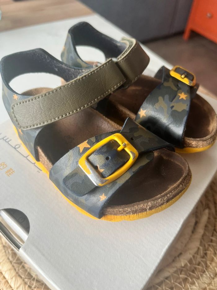 Sandales imprimé camouflage pointure 22 - photo numéro 7