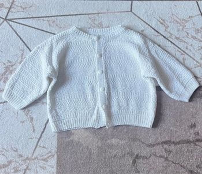 Gilet blanc 18 mois - photo numéro 3