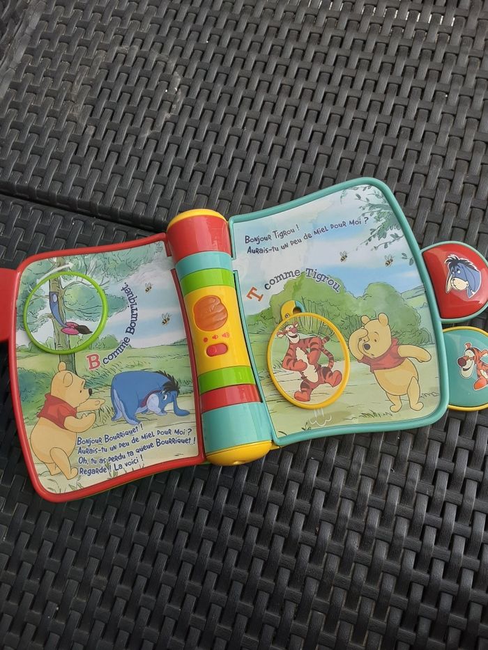 Vtech winnie l ourson mon livre découverte la chasse au miel - photo numéro 4