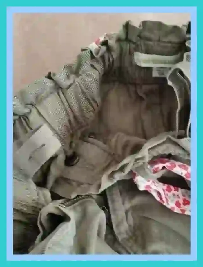 Pantalon twell Vertbaudet fille 10 ans vert militaire  7522818223 - photo numéro 4