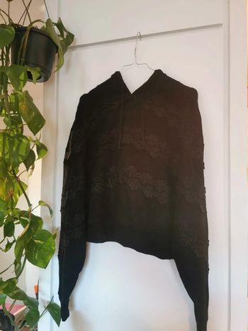 Pull noir