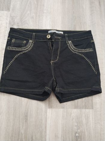 Short noir