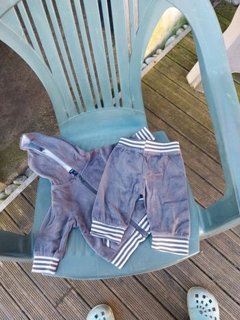 Ensemble veste et pantalon 3 mois