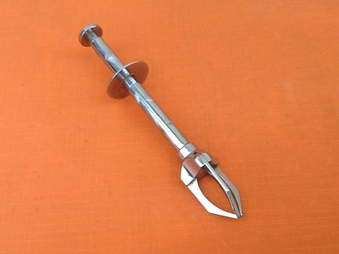 Années 1960 Pince " crabe " à glace / sucre Inox Bouton poussoir / 3 griffes - photo numéro 5