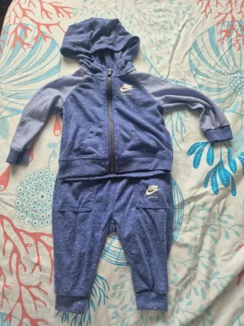 Ensemble Nike