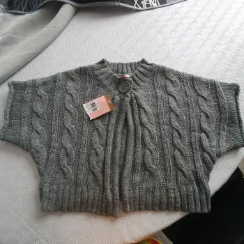 Cardigan bolero neuf etiquette
