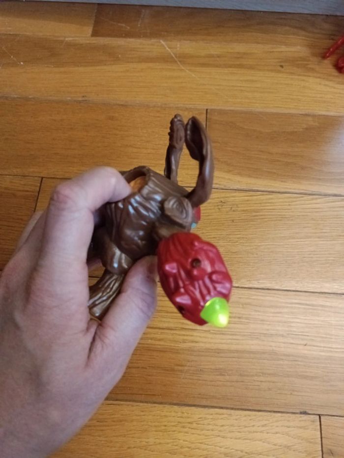 3 figurines monstres robots McDonald's articulés 2013 - photo numéro 8