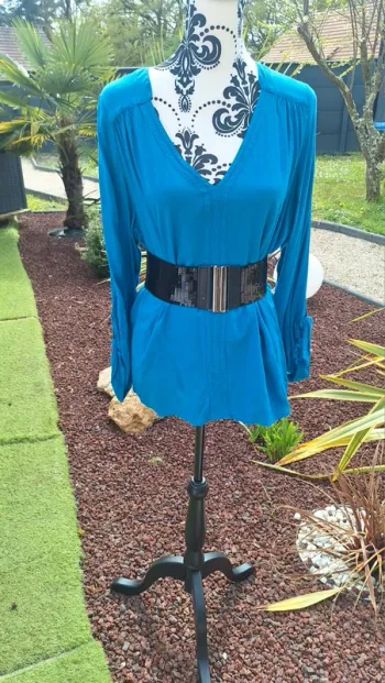 Superbe blouse femme 100% viscose comme neuve