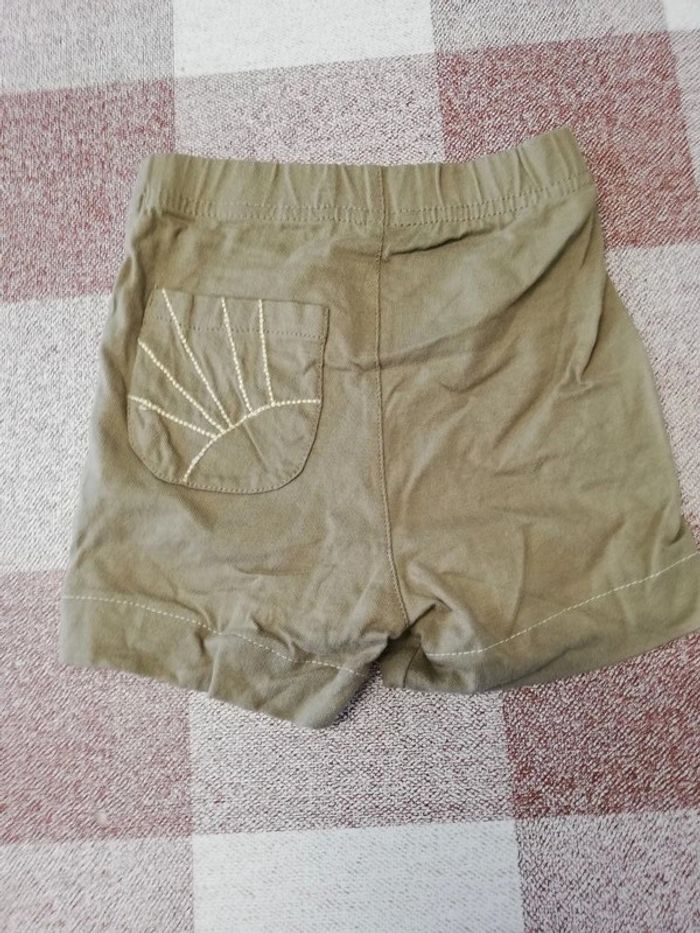Short kaki 18 mois - photo numéro 3