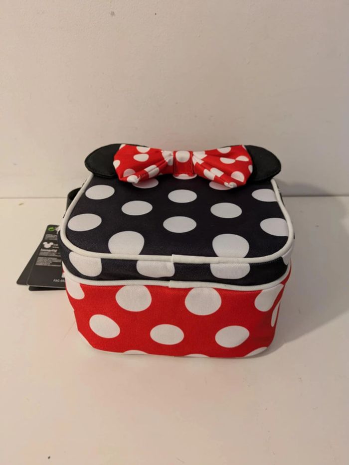 Sac à bandouliere Loungefly Minnie Rocks the dots - photo numéro 5