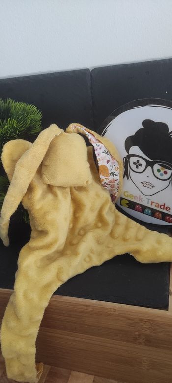 doudou lapin noeud plat nin-nin jaune blanc renard champignons feuille fleur Nin