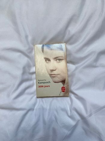 Livre « 3096 jours » de Natascha Kampusch - Histoire vraie - Format poche