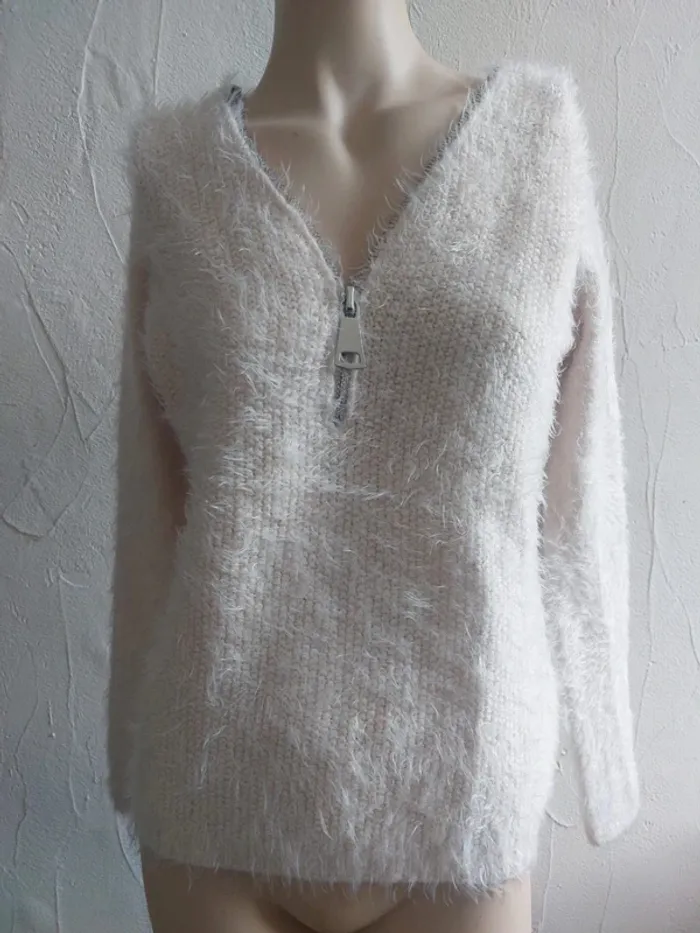 Pull aspect laine angora avec fermeture éclair